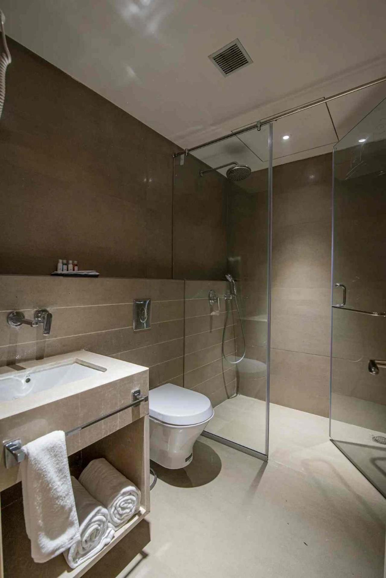 Enrise By Sayaji Nashik Hotel Ngoại thất bức ảnh