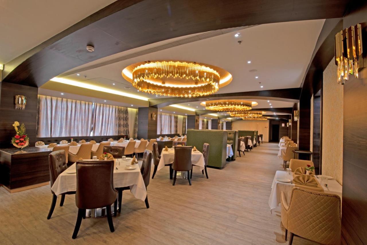 Enrise By Sayaji Nashik Hotel Ngoại thất bức ảnh